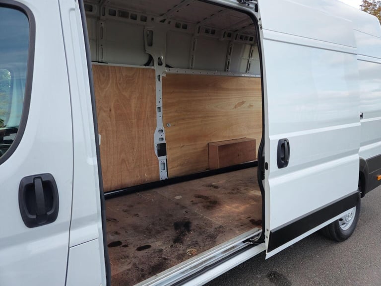 CITROEN RELAY 2.2 BlueHDi 35 Enterprise L4 Extra High Roof Euro 6 (s/s) 5dr