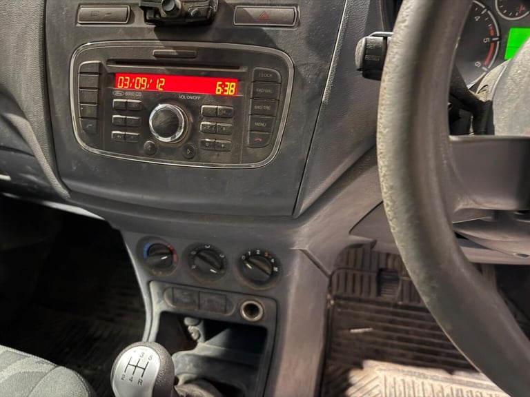 FORD TRANSIT CONNECT 1.8 TDCi T220 Crew Van L1 H1 4dr DPF 2013