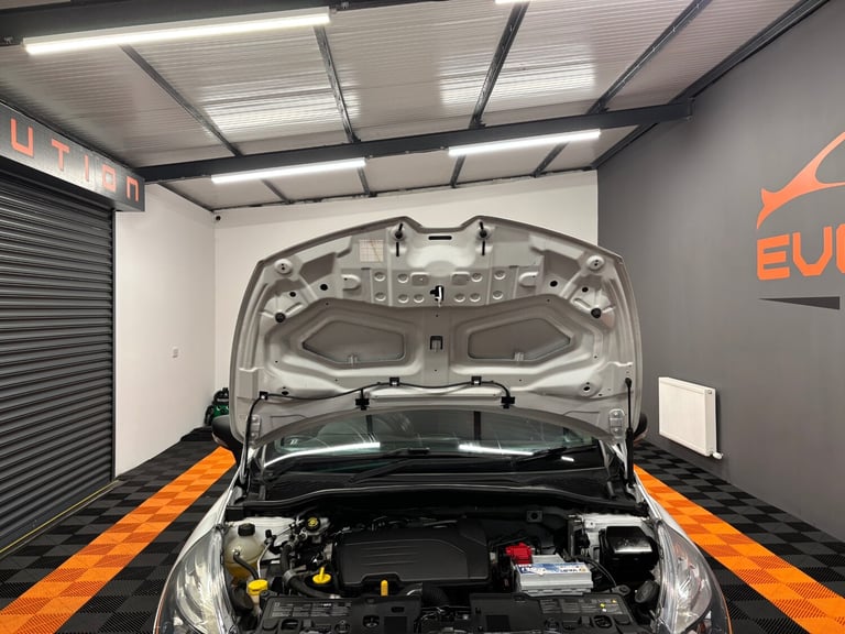 2016 Renault Clio 1.2 16V Play 5dr HATCHBACK Petrol Manual