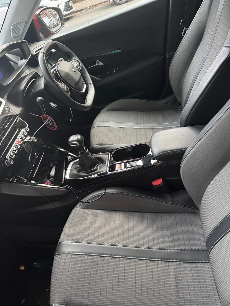 Peugeot, 2008, Hatchback, 2021, Manual, 1199 (cc), 5 doors