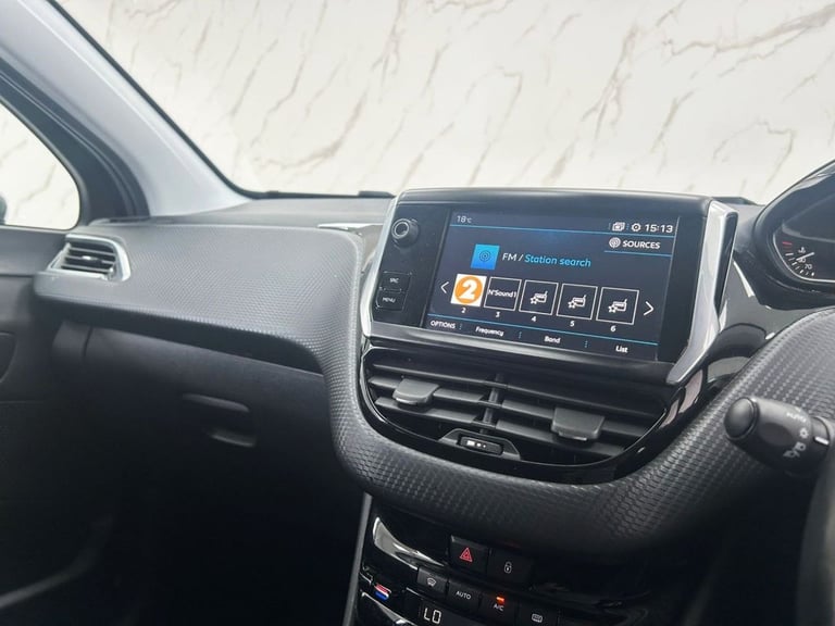 2019 Peugeot 208 1.2 PureTech Tech Edition Hatchback 5dr Petrol Manual Euro 6 (s/s) (82 ps)  Hatc...