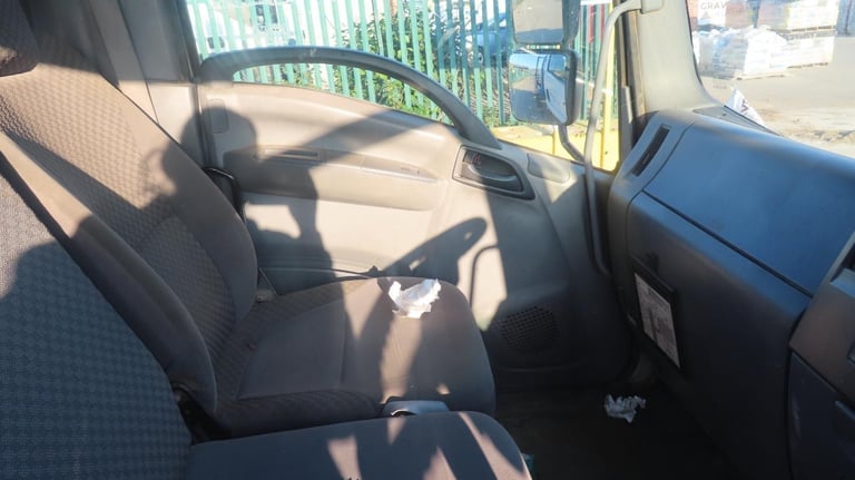 2011 Isuzu Trucks forward  f110.210 skip loader 