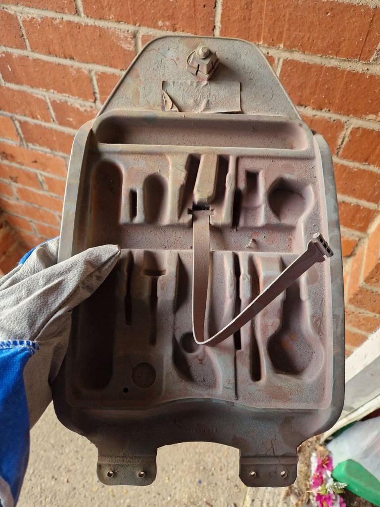 BMW E21 Parts Including Baur