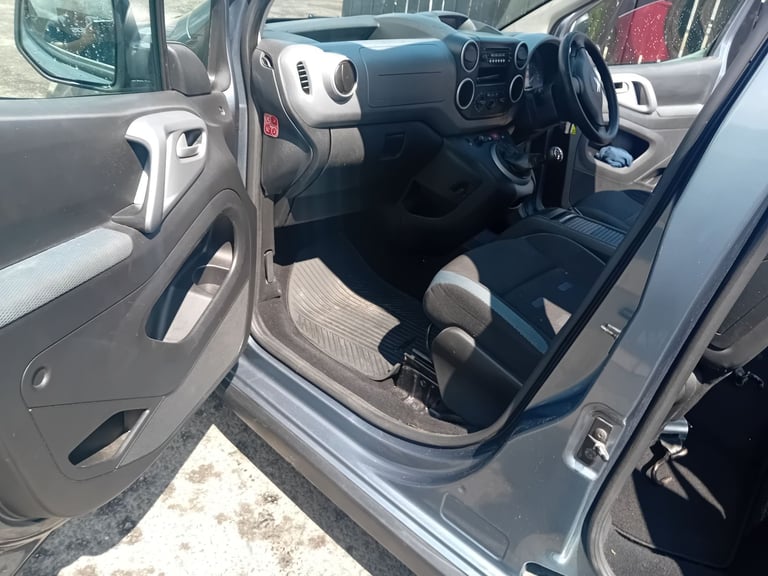 Citroen, BERLINGO MULTISPACE, MPV, 2011, Manual, 1560 (cc), 5 doors 8 MONTH'S MOT CERTIFICATE 💥