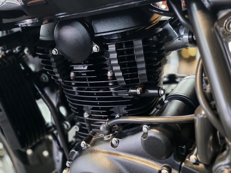 2024/74 ROYAL ENFIELD SCRAM 411 E5 HIMALAYAN 280 MILE'S 