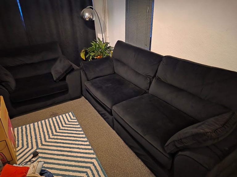 Next 2 piece suite. Velvet easy clean. Fantastic Condition 