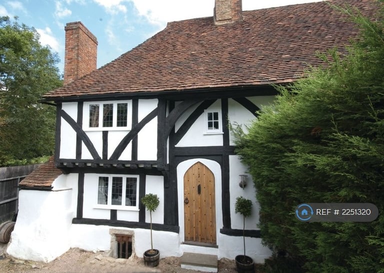 image for 3 bedroom house in Farm Cottage, Maidstone, ME15 (3 bed) (#2251320)