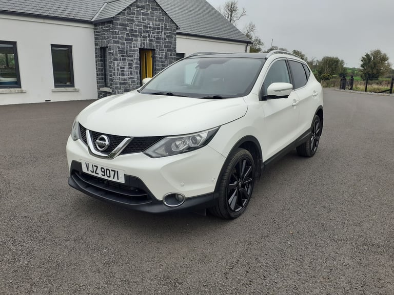2014 QASHQAI TEKNO 1.6 DIESEL DCi * AUTOMATIC *