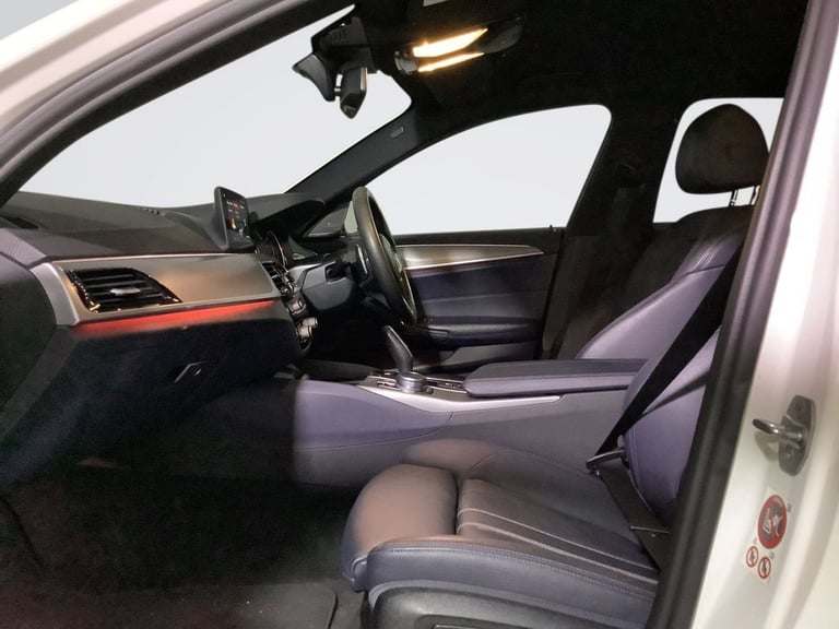 2017 BMW 5 Series 3.0 530d M Sport Touring 5dr Diesel Auto xDrive Euro 6 (s/s) (265 ps) Estate Di...