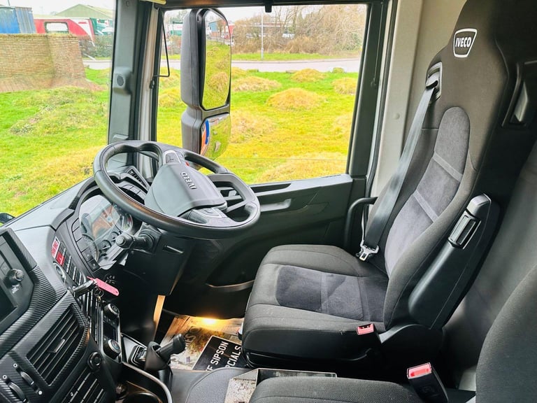 2023 (23) IVECO S-WAY 400 CNG 6X2 REAR LIFT STEER AXLE CURTAINSIDERS