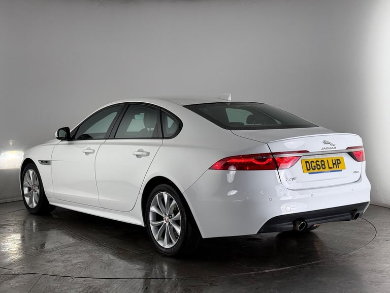 2018 Jaguar XF 2.0i [250] R-Sport 4dr Auto SALOON PETROL Automatic
