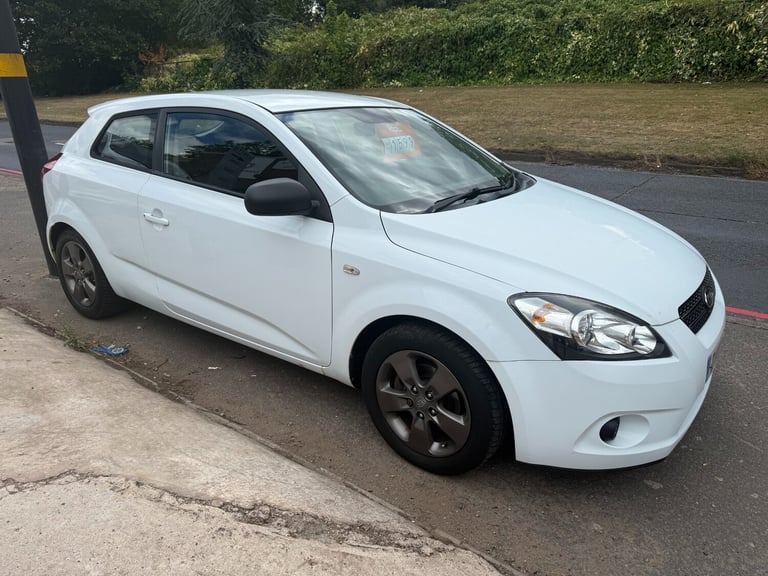 image for 2010 Kia Pro Ceed 1.4 Strike 3dr HATCHBACK Petrol Manual