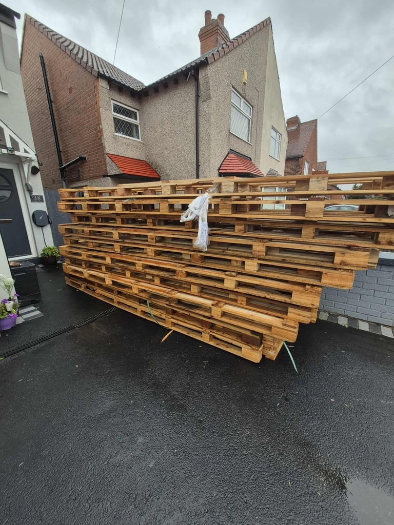 image for 12ft long Strong Pallets Ideal for fencing or garden projects