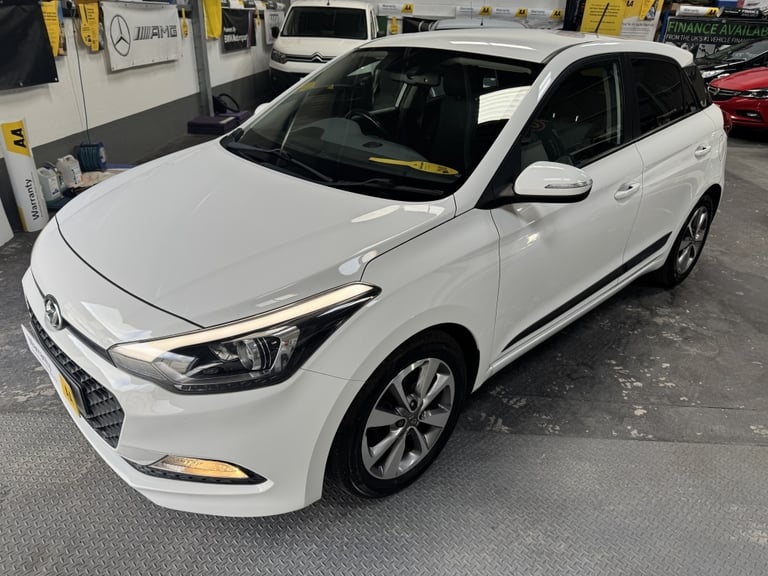 2016 Hyundai i20 1.2 GDI PREMIUM 5DR Manual Hatchback Petrol Manual