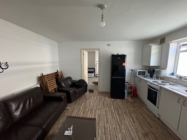 image for One Room Share 