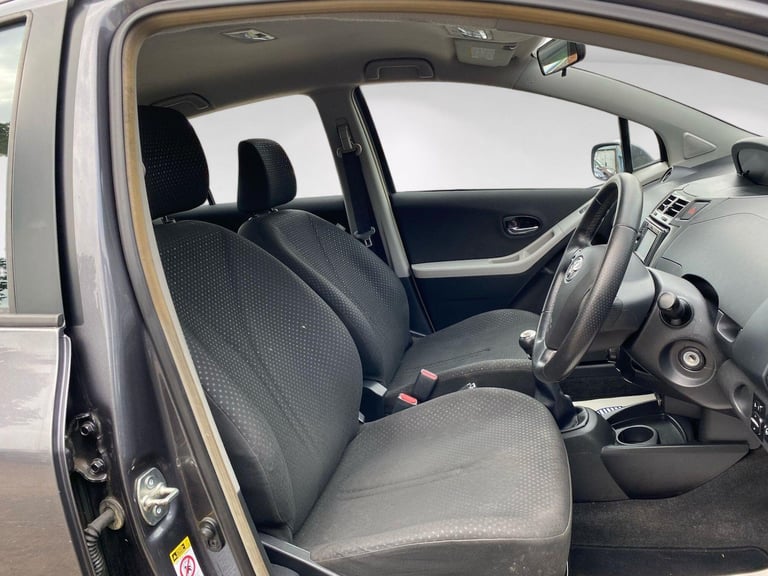 2011 Toyota Yaris 1.33 Dual VVT-i T Spirit Euro 5 (s/s) 5dr Petrol