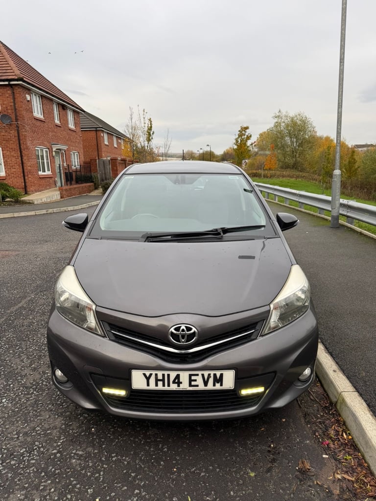 image for Toyota, YARIS, Hatchback, 2014, Manual, 1329 (cc), 5 doors