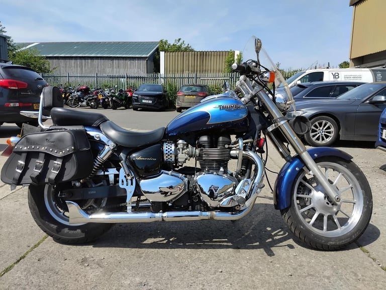 image for 2007 57 TRIUMPH BONNEVILLE AMERICA 865 BLUE CLASSIC CUSTOM CRUISER PANNIERS