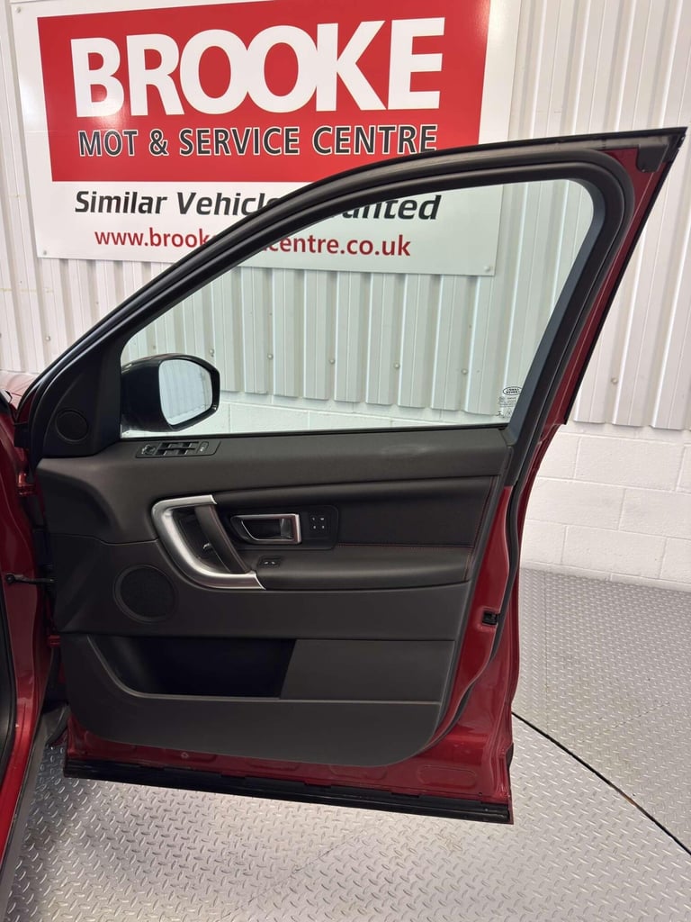  Land Rover Discovery Sport 2.0 TD4 HSE Dynamic Lux Auto 4WD Euro 6 (s/s) 5dr Diesel Automatic