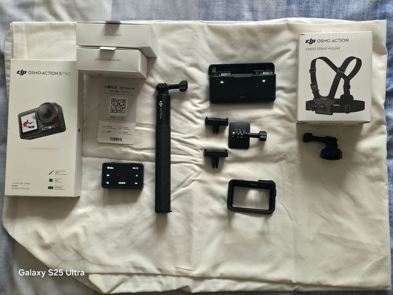 DJI Osmo Action 5 Pro Adventure Combo + DJI Chest Mount – Mint Condition