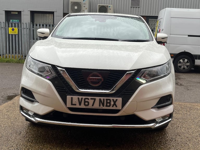2017 Nissan Qashqai 1.2 DIG-T Acenta XTRON Euro 6 (s/s) 5dr HATCHBACK Petrol Automatic