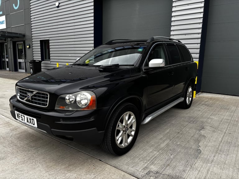 VOLVO XC90 2.4 D5 SE 2007 57 AUTOMATIC 7 SEATER IN BLACK 