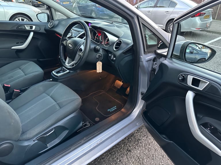 2011 Ford Fiesta 1.4 Titanium 3dr Auto HATCHBACK Petrol Automatic