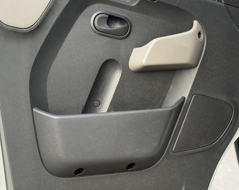 2015 Vauxhall Movano 2.3 CDTi 3500 BiTurbo ecoFLEX FWD L3 H2 Euro 5 (s/s) 5dr