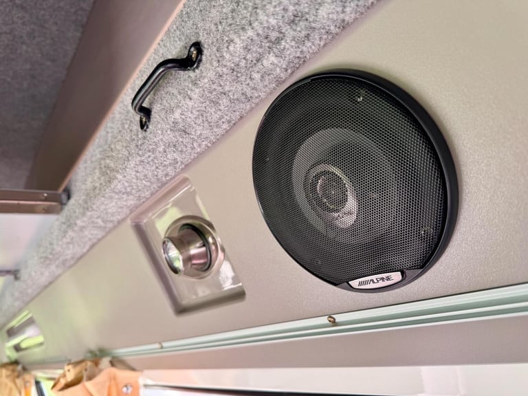 2014 Danbury T2 Bay Window Camper 4 Berth Retro Campervan