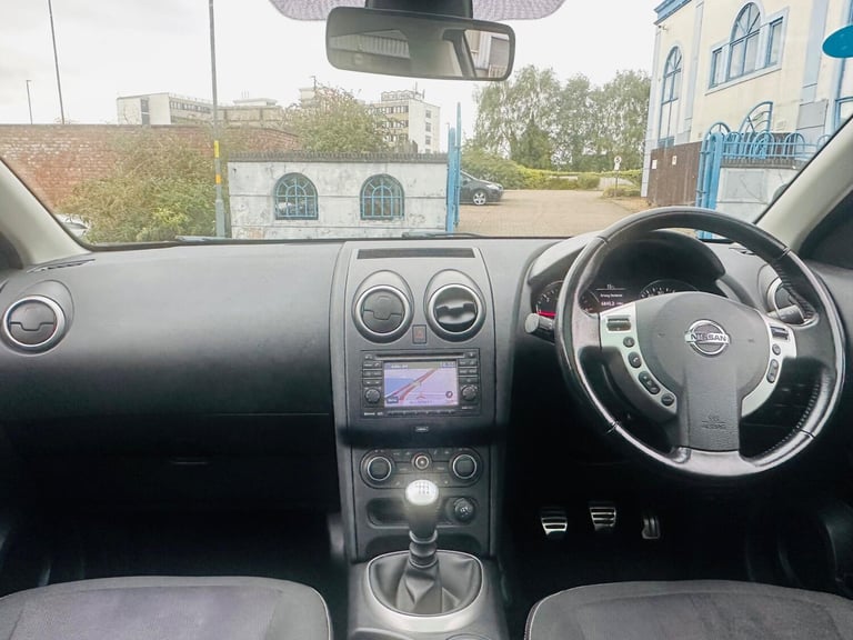 2013 Nissan Qashqai 1.6 dCi n-tec+ 2WD Euro 5 5dr HATCHBACK Diesel Manual