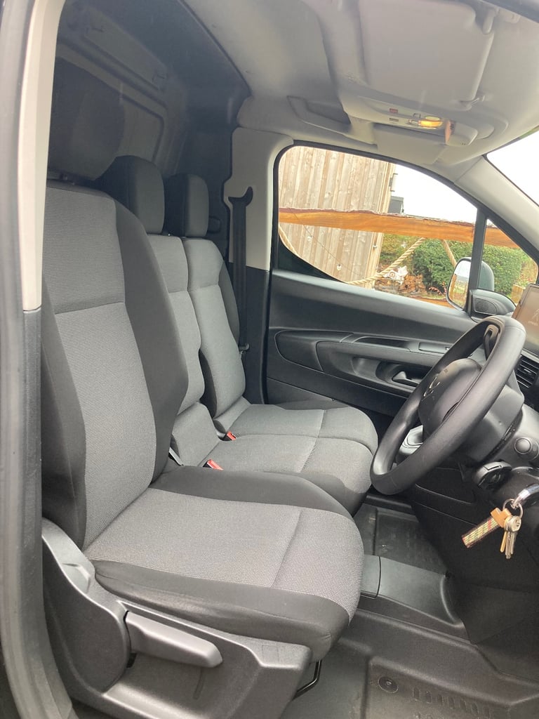 2021 Citreon Berlingo XL 3 seats 1.5 BlueHDi 950Kg Enterprise 92k/1 owner/FSH NO VAT