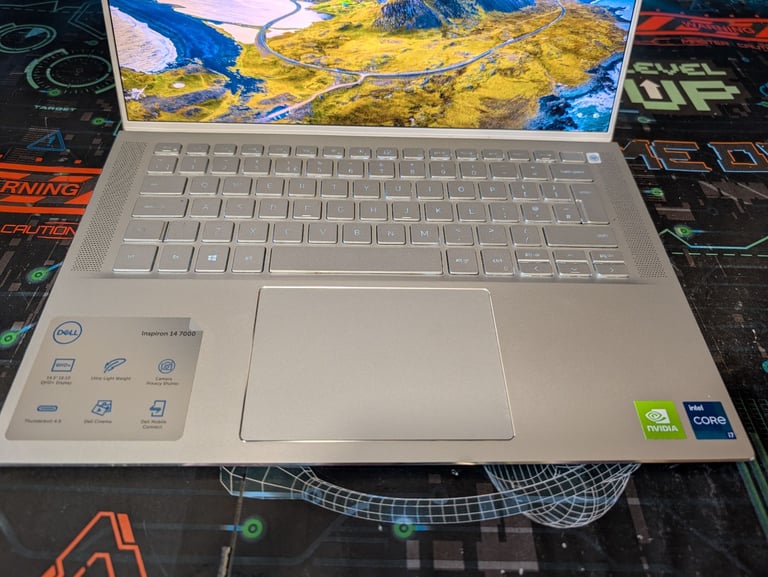 image for Dell Inspiron 7400 14" i7-1165G7 256 GB NVMe 16GB QHD Win 11 GeForce MX350