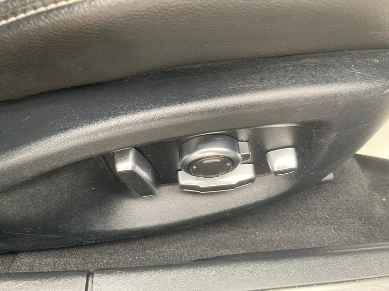 2017 Jaguar XF 2.0d [180] R-Sport 4dr Auto SALOON DIESEL Automatic