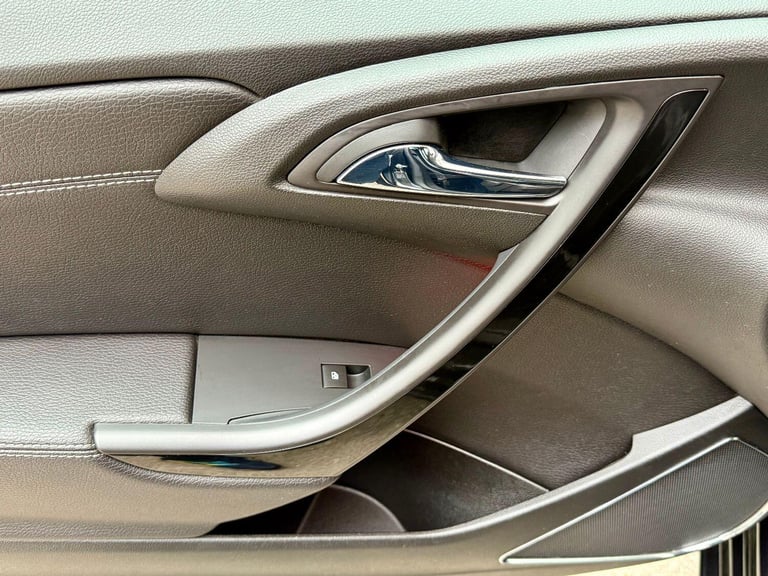 2016 VAUXHALL ASTRA GTC 1.6 i Turbo Limited Edition Black Manual Petrol