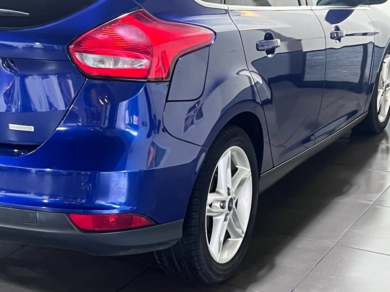 2016 Ford Focus 1.0 EcoBoost 125 Titanium 5dr HATCHBACK PETROL Manual