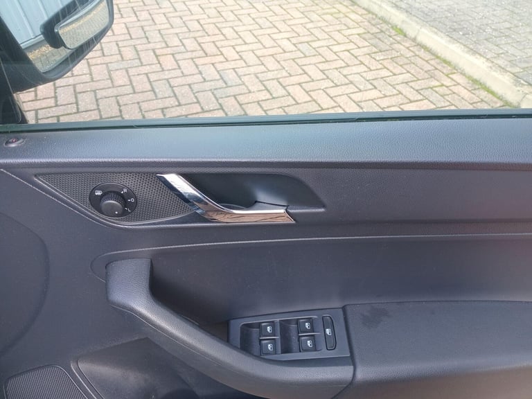  Skoda Rapid 1.2 TSI Sport Euro 6 (s/s) 5dr Petrol Manual