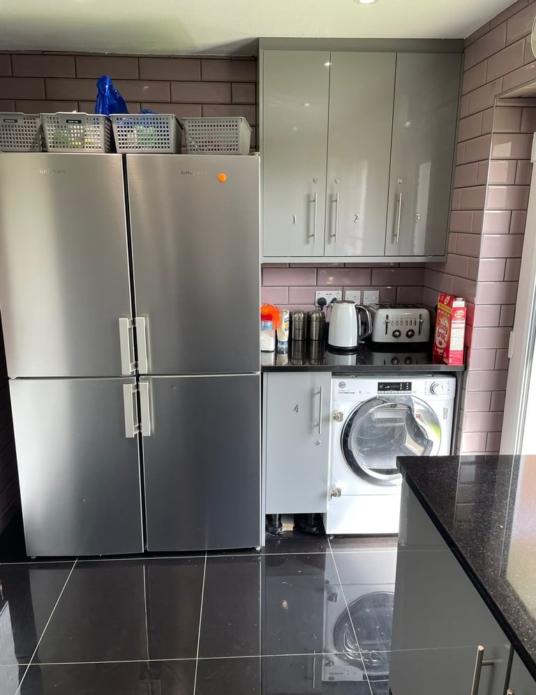 Quality double size, en suite room. 