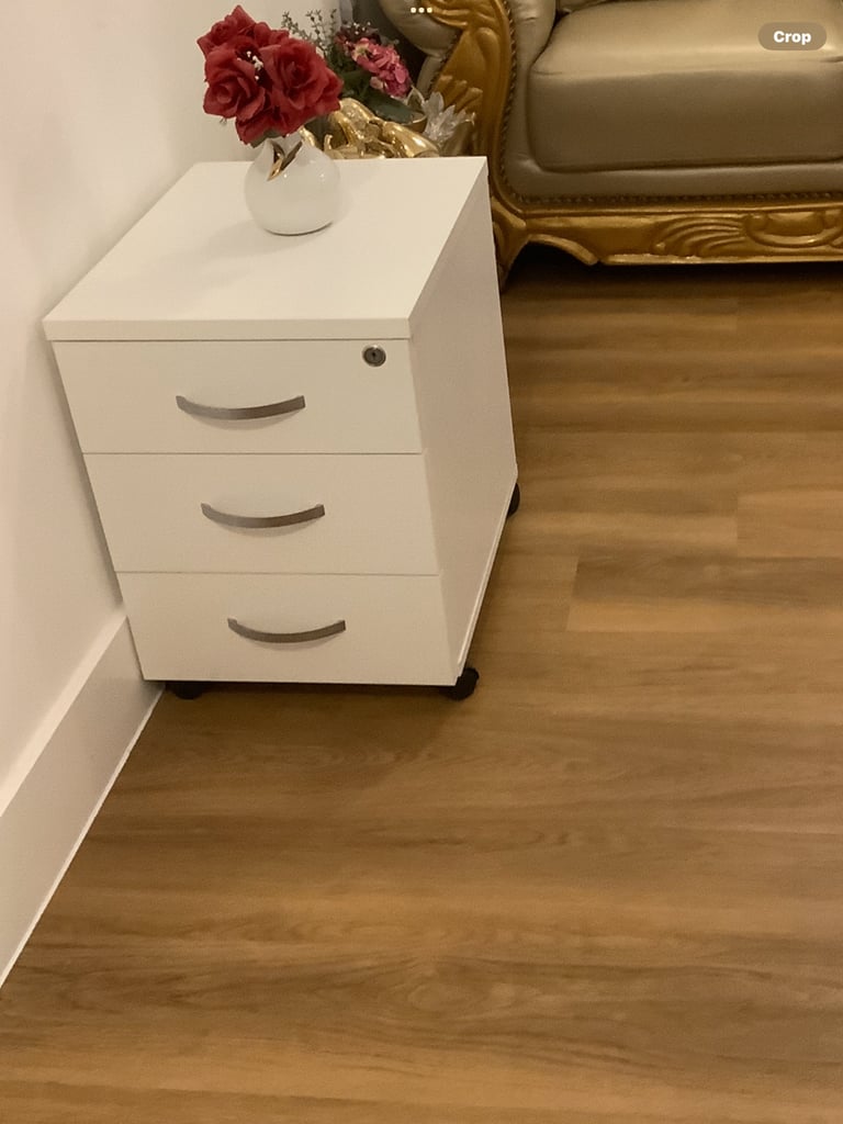 image for Chest of 3 drawers lockable with key