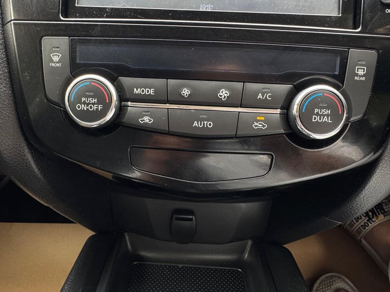 2014 Nissan X-Trail 2.0 PURE DRIVE AUTO SUV Petrol Automatic