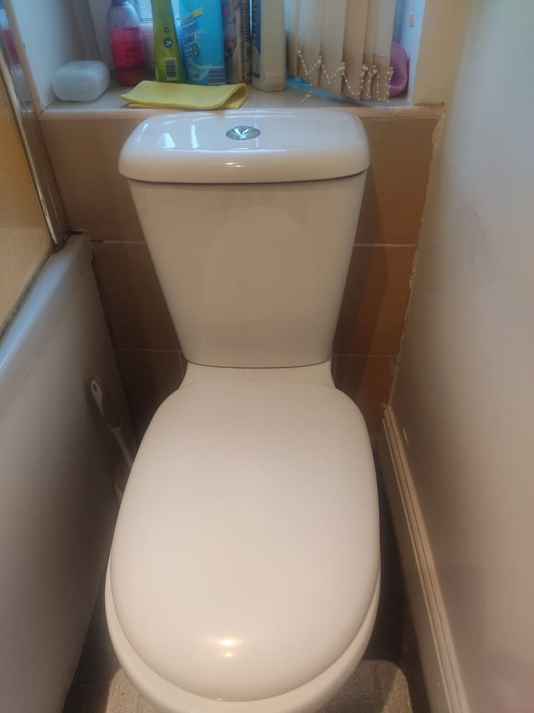 Lovely Double Room Recently within flat share in Holyrood, City Centre