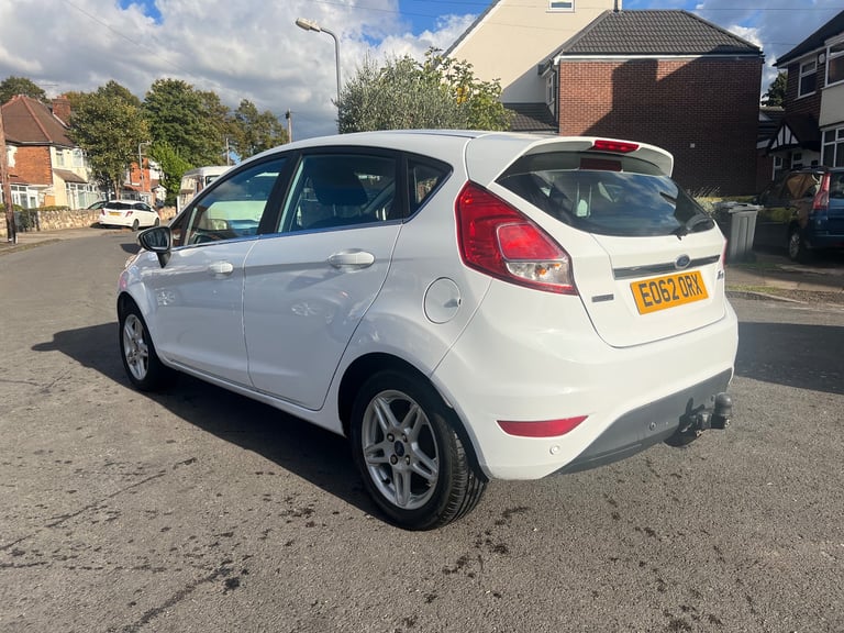 Ford, FIESTA, Hatchback, 2012, Manual, 998 (cc), 5 doors