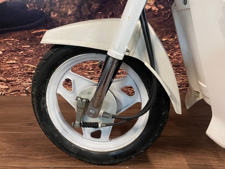 1992 JDM Suzuki Super Mollet 50 2-stroke scooter