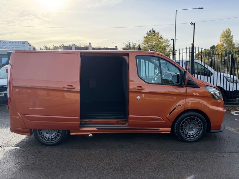 2023 Ford Transit Custom 2.0 EcoBlue 170ps Low Roof Limited Van PANEL VAN DIESEL Manual