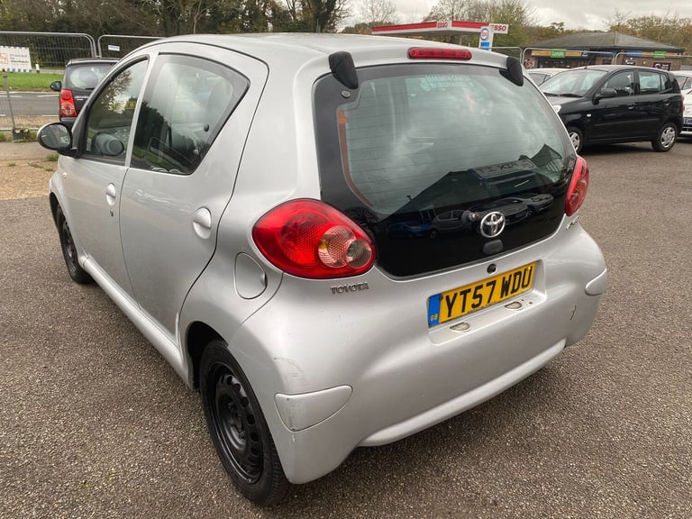 2007 Toyota Aygo 1.0 VVT-i + Hatchback 5dr Petrol Manual Euro 4 (67 bhp)