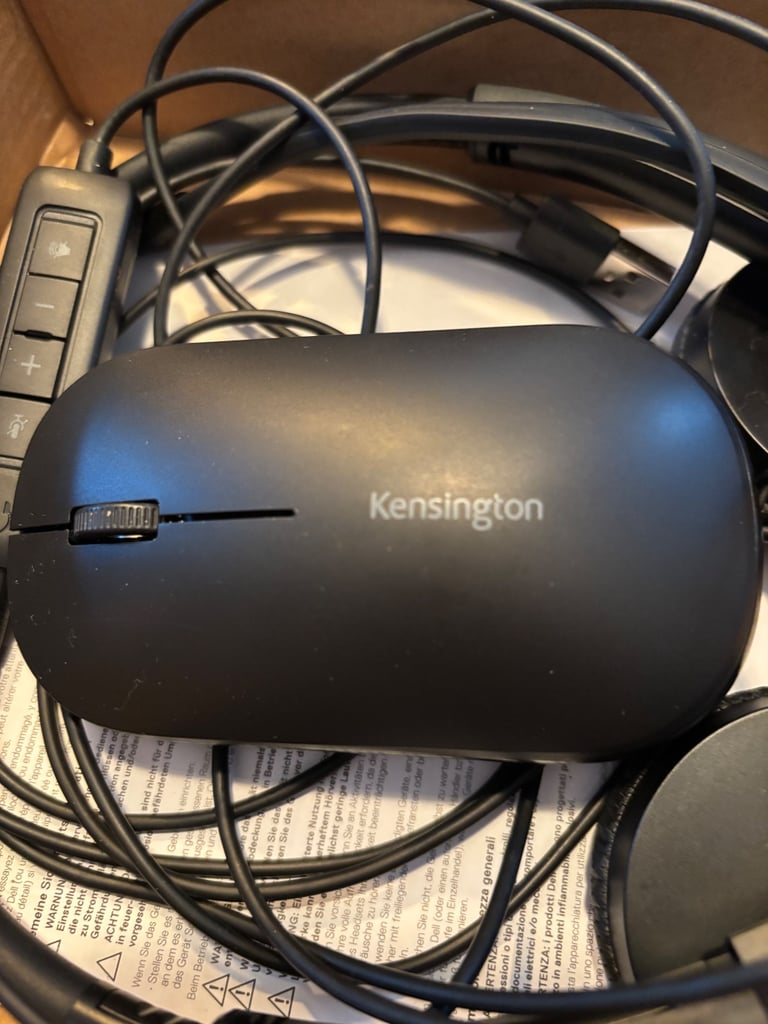 Various wireless computer accessories. 