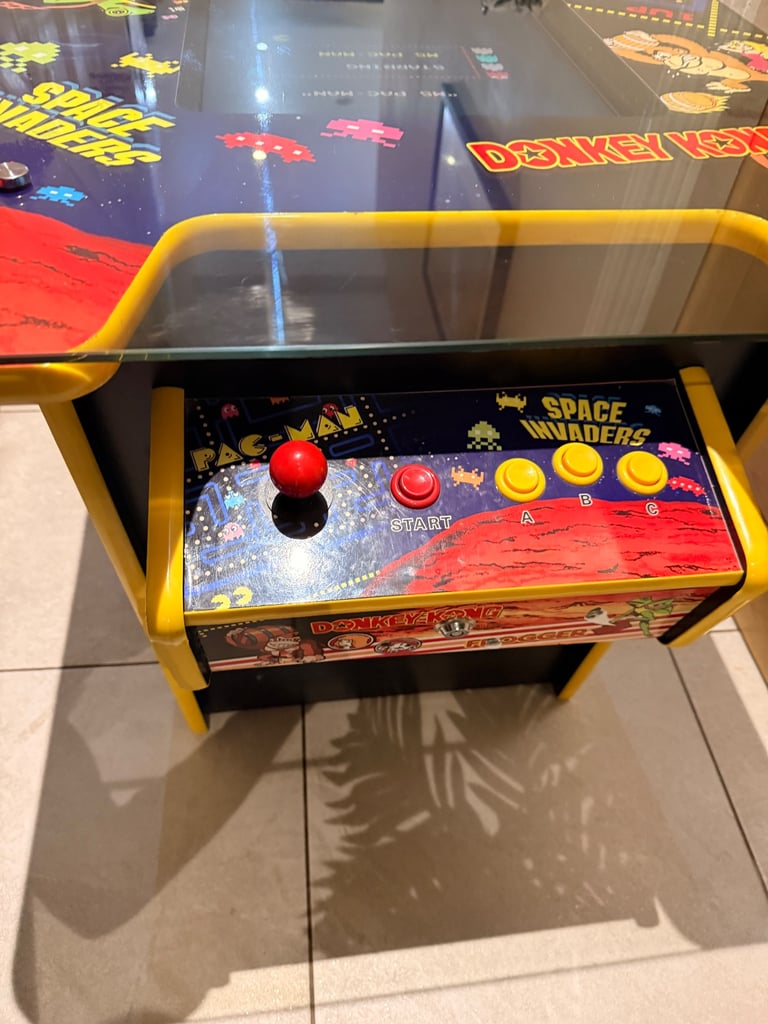 Multi game arcade gaming table 