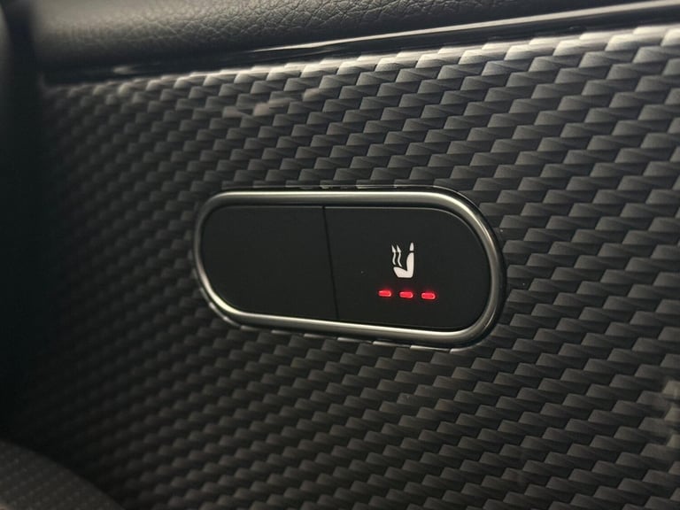 2022 Mercedes-Benz A-Class 1.3 A200 Sport (Executive) 7G-DCT Euro 6 (s/s) 5dr HATCHBACK Petrol Au...