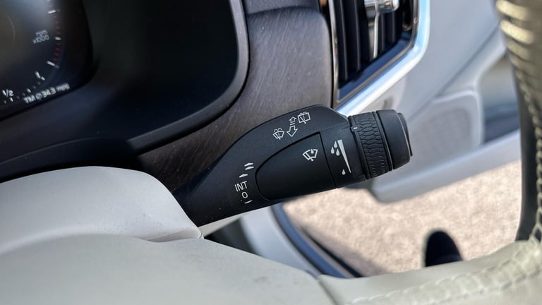 2020 Volvo V90 2.0 D5 Cross Country Plus 5dr AWD Geartronic ESTATE DIESEL Automatic