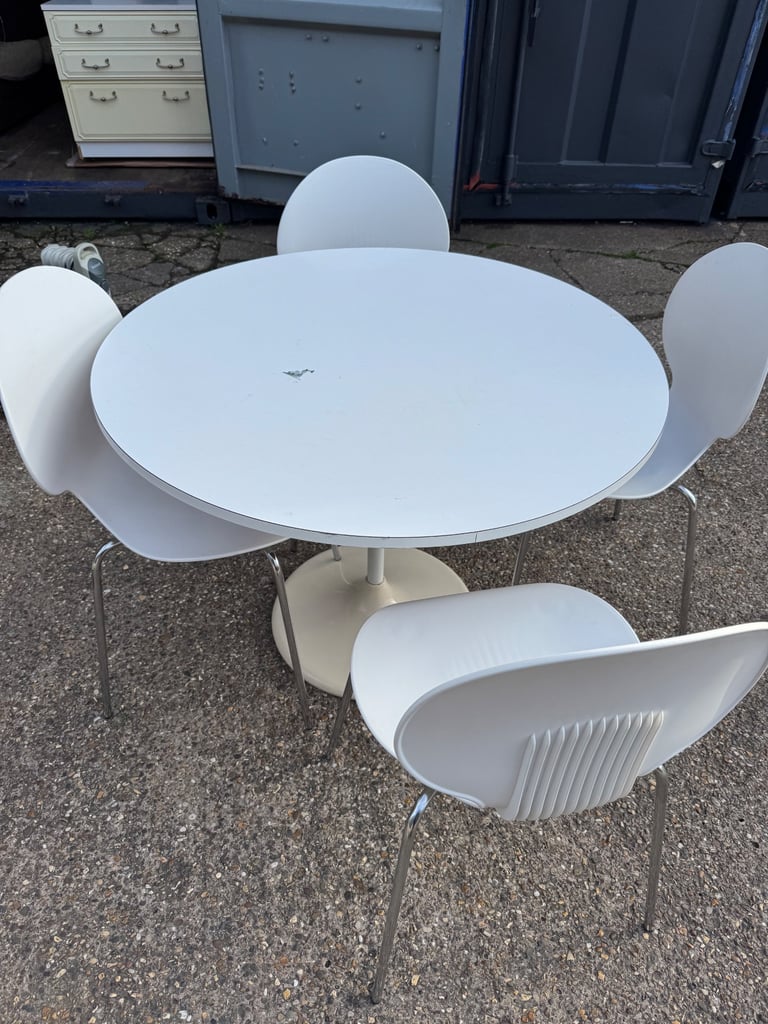 image for Round Table and Chairs 