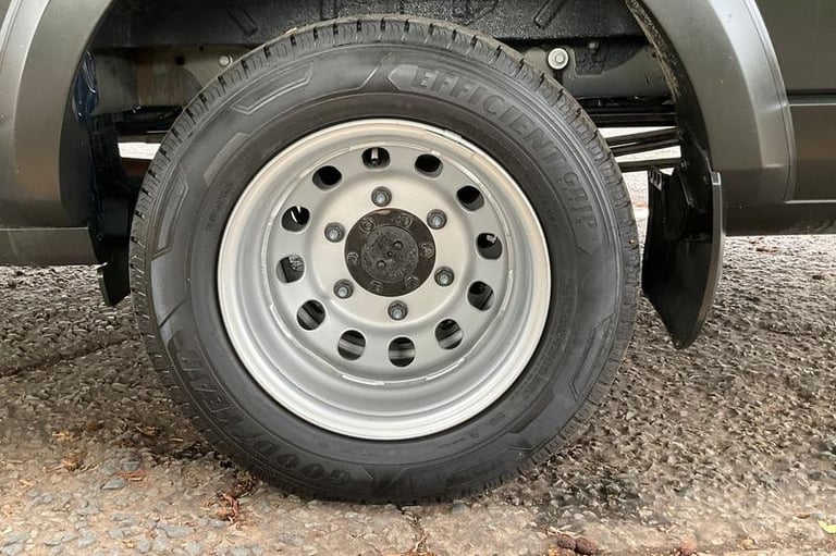 2025 Ford Transit 460 Leader L4 H3 ELWB High Roof 17 Seat Minibus RWD 2.0 EcoBlue 165ps, FRON Min...